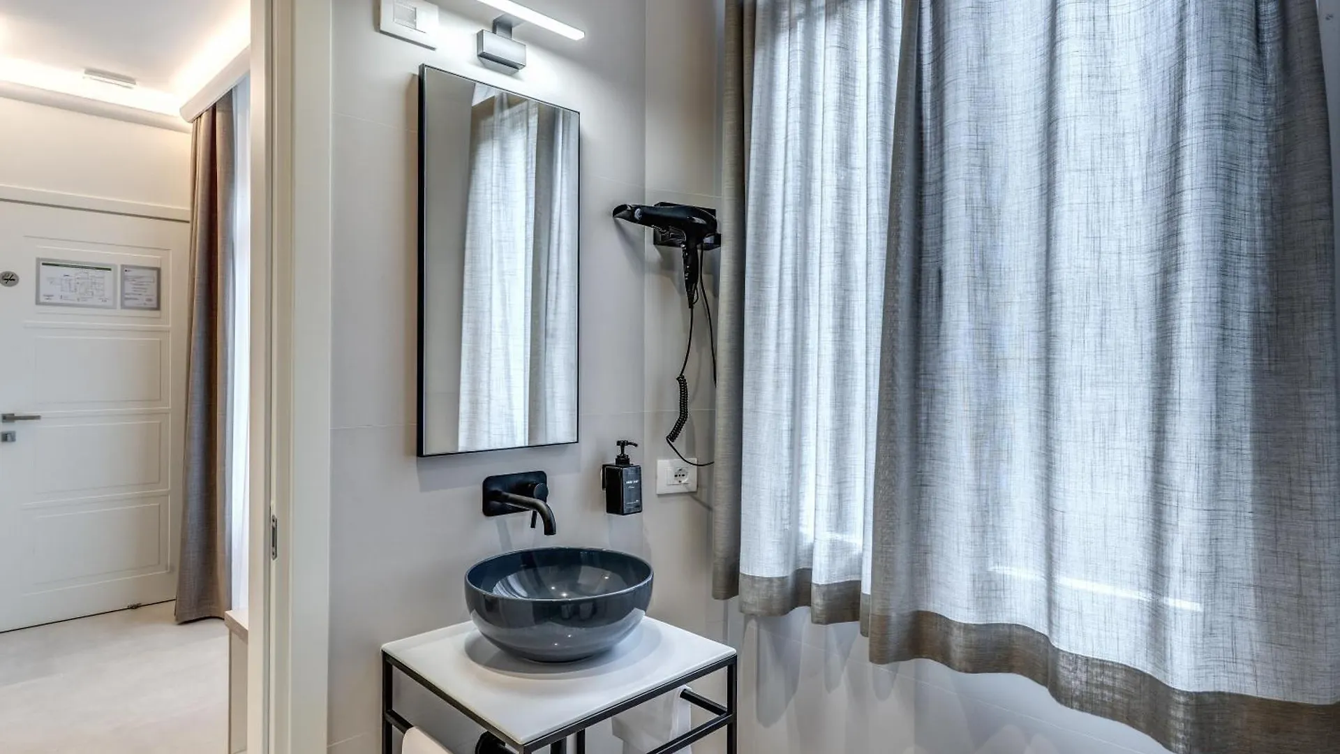 Relais Marco Polo Hotel Rome 0*,  Italy