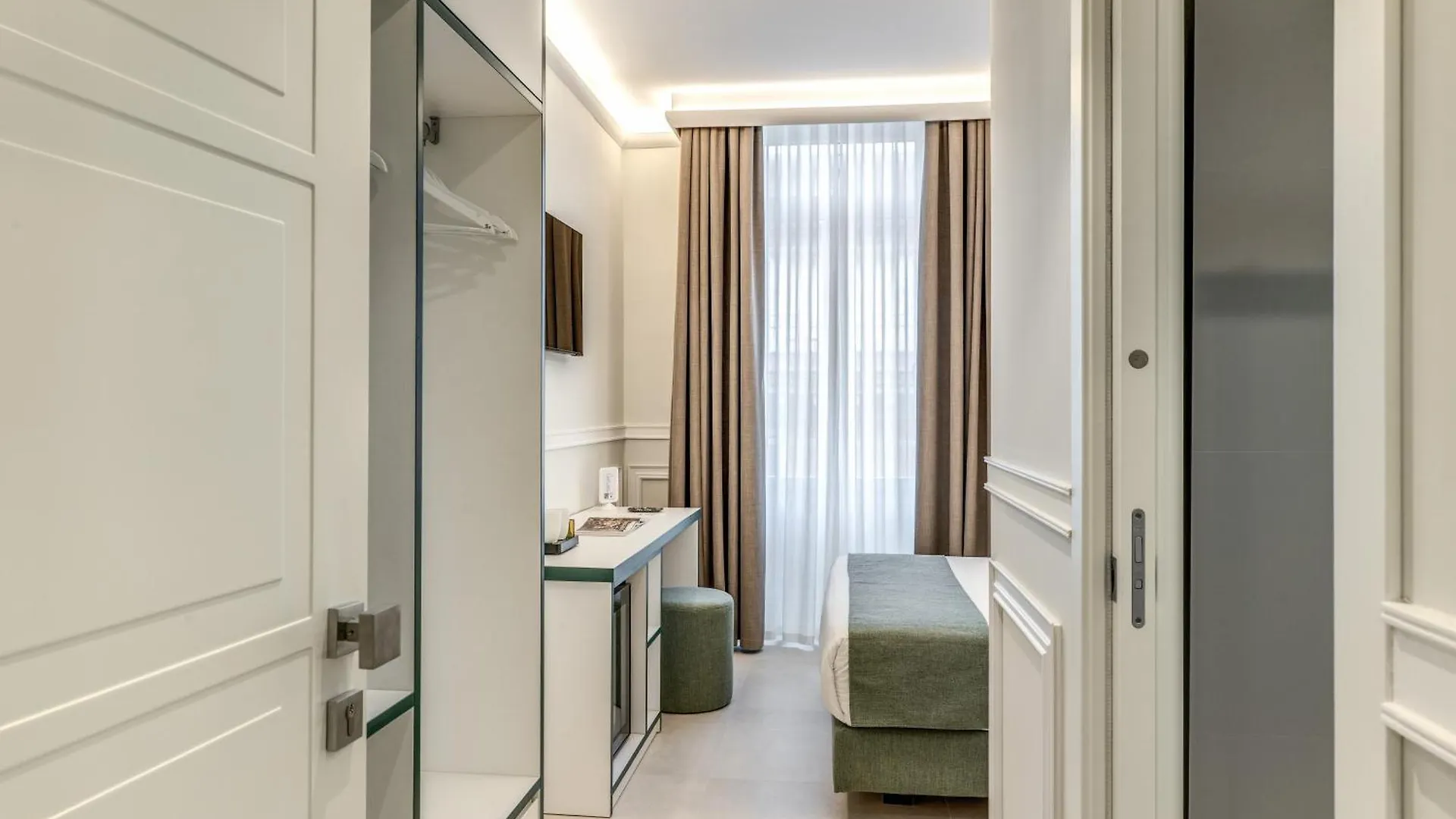 Guest house Relais Marco Polo Hotel Rome Italy